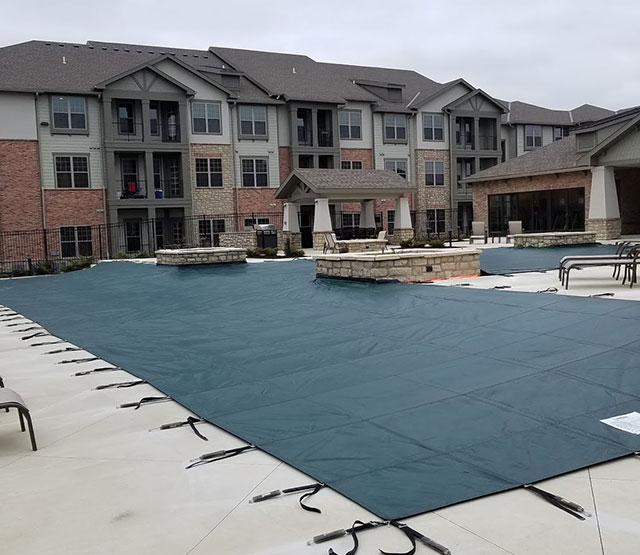 (COMMERCIAL-MESH-IMAGE-1)-poolcovers-mesh-commercial-0-photo-greendefendermeshKCClean2018A