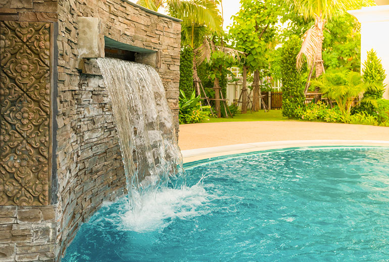 How To Cover Pools That Have Wall Features