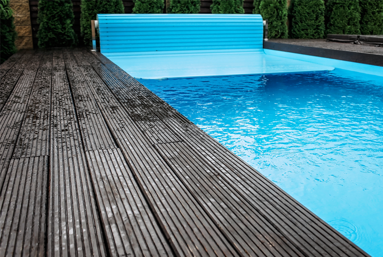 All You Need to Know About Solar Pool Covers vs Standard Pool Covers