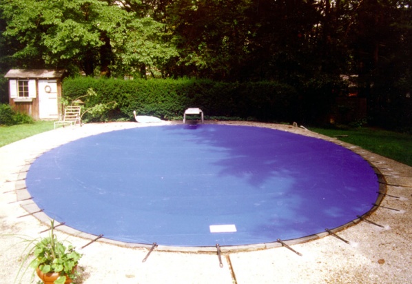 4 Reasons Why Homeowners Should Invest in Pool Covers